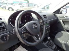 Fahrzeugabbildung Skoda Yeti Adventure 4x4 **SCHECKHEFT / XENON / TÜV-0