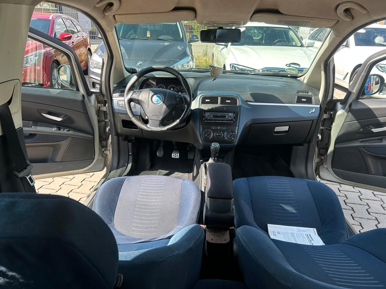 Fiat Grande Punto 1.3 Dynamic*NUR EXPORT ODER GEWE...