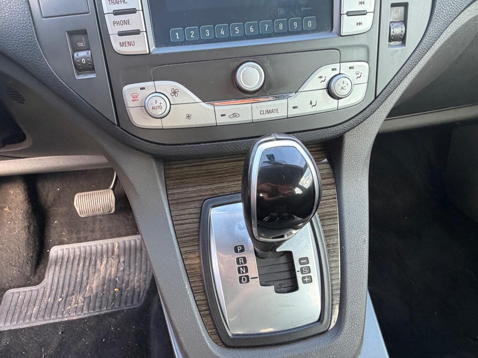Ford C-MAX 2009 — photo 15