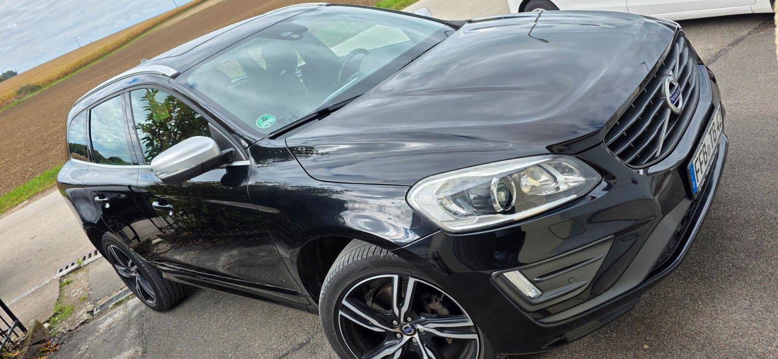 Volvo XC60 D4 Momentum R Design Geartronic Momentum