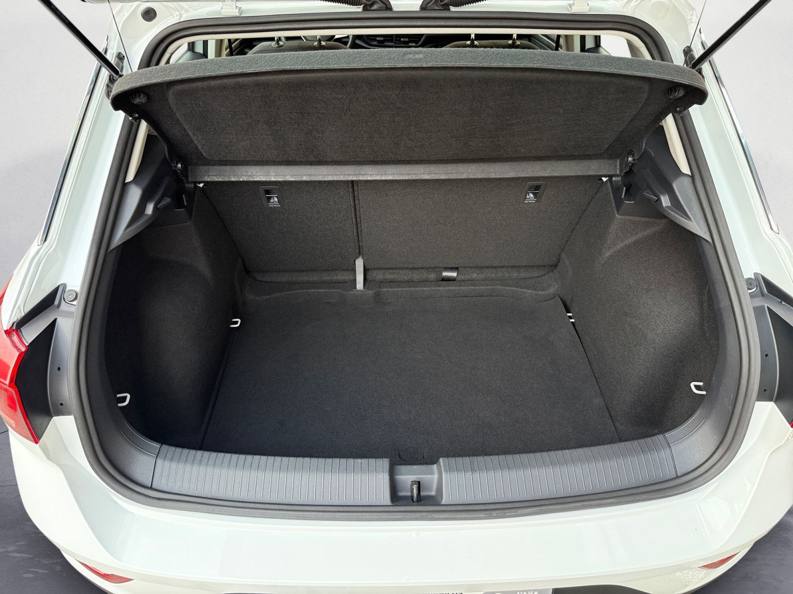 Volkswagen T-Roc - Bild 13