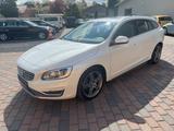 Volvo V60 D4 Summum NAVI, Leder, PDC - Volvo V60: Summum
