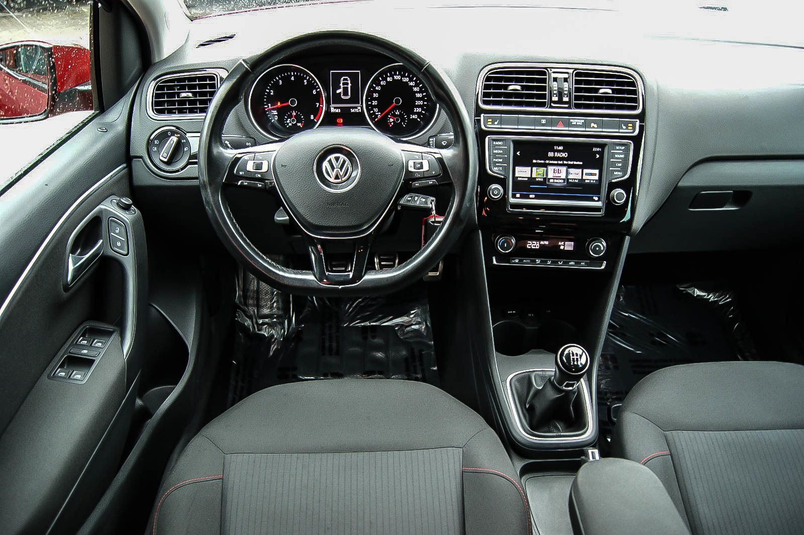 Fahrzeugabbildung Volkswagen Polo V 1.0 SOUND KLIMA SIHZG PDC TEMPOMAT 2.HAND