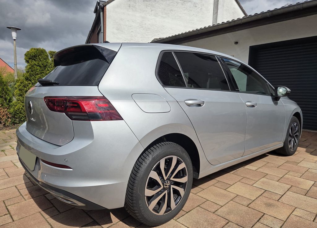 Image of Volkswagen Golf
