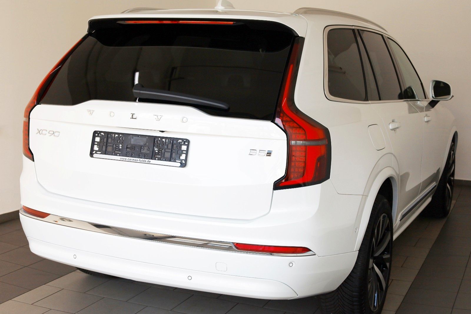 Fahrzeugabbildung Volvo XC90 Plus Bright AWD 7Si,Leder,Navi,LED,HUD,360°