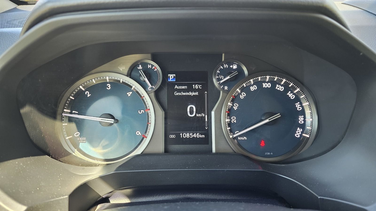 Toyota Land Cruiser 150 Comfort, Aut., Navi, KeylessGo foto 16