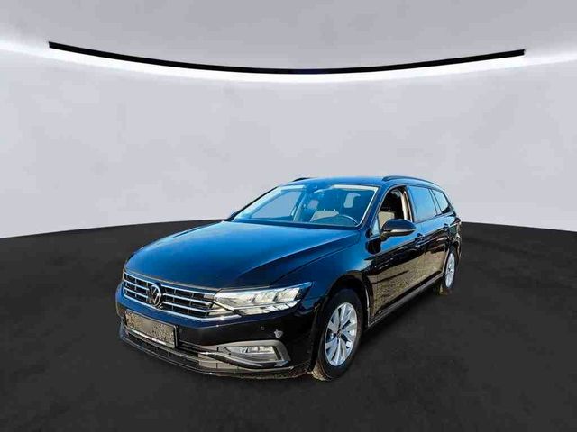 VW Passat Variant Basis 2.0TDI DSG Navi SHZ ACC LED