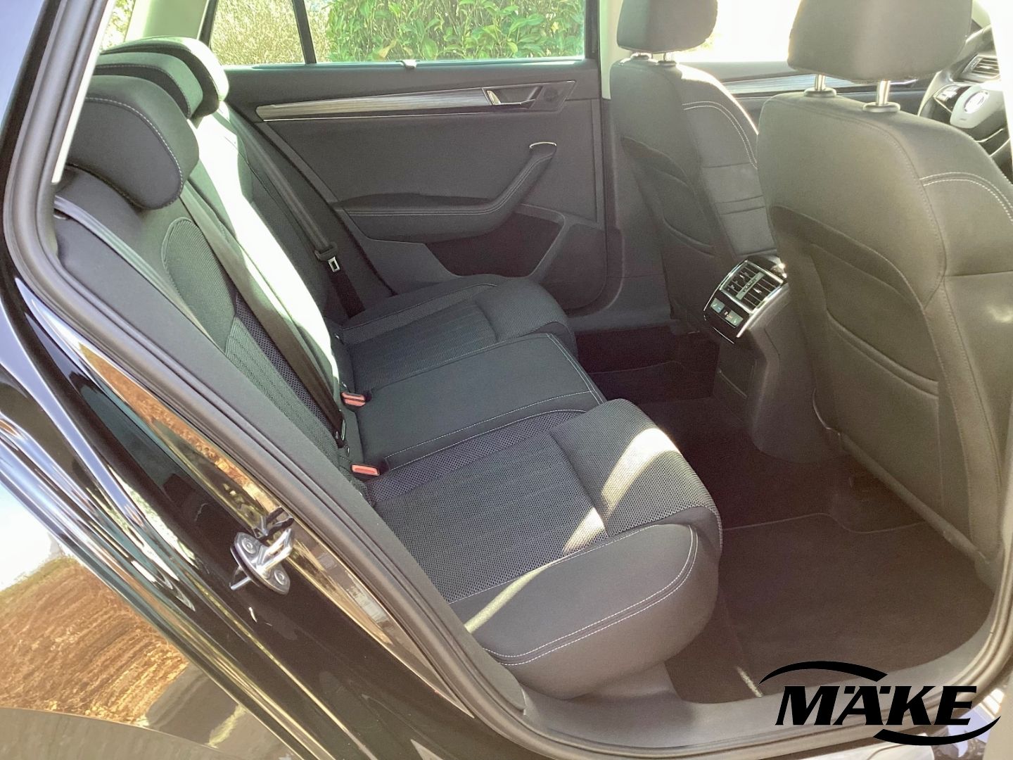 Superb Combi Style 2.0TSI DSG RFK LED ACC AHK ST