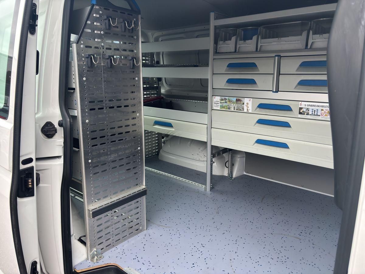 T6 Transporter Kasten 2.0 TDI DSG ACC NAVI RFK L