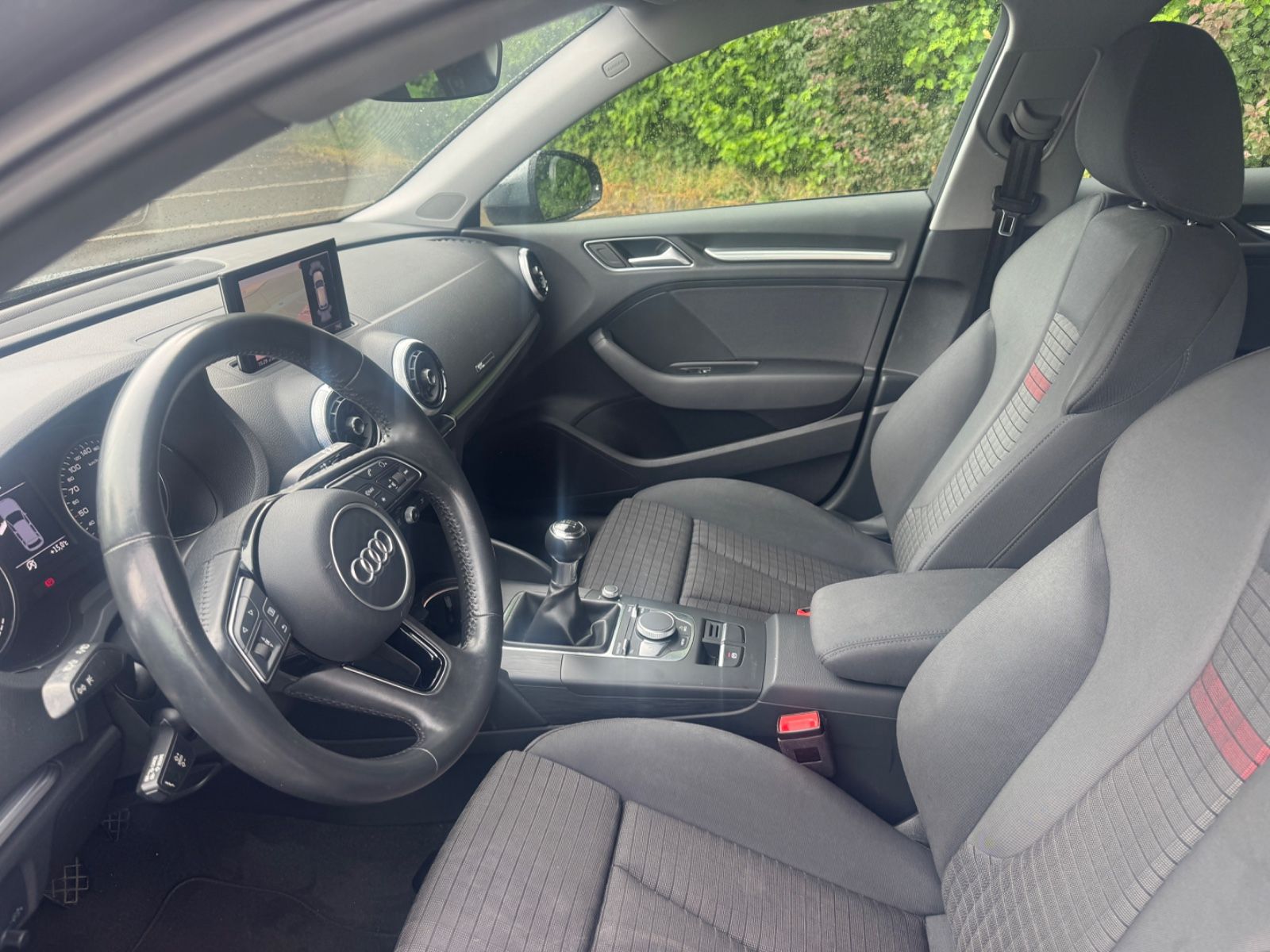 Fahrzeugabbildung Audi A3 Sportback 30 TDI sport Xenon+Navi+Bluetooth