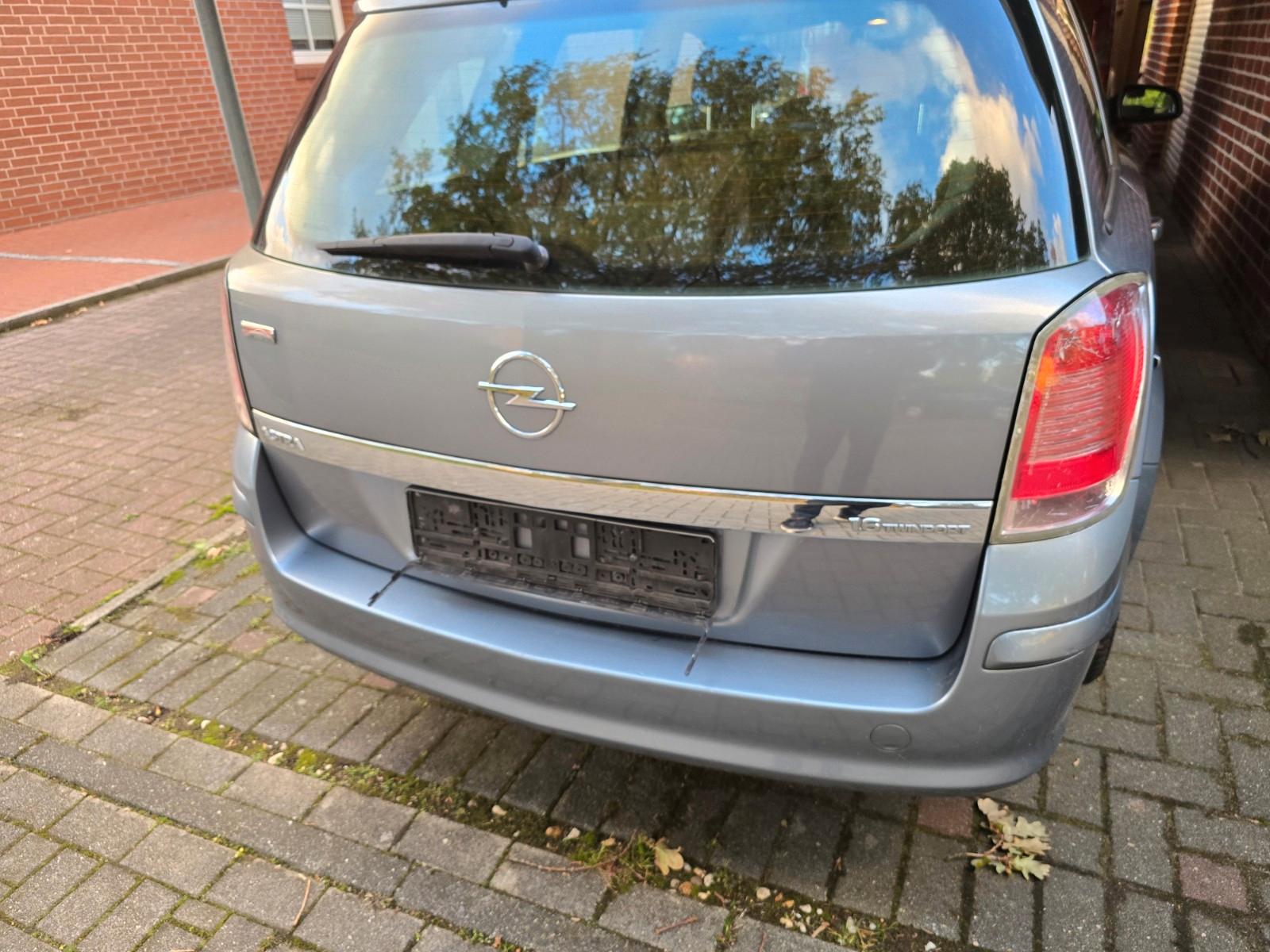 Opel Astra 2005 — photo 7