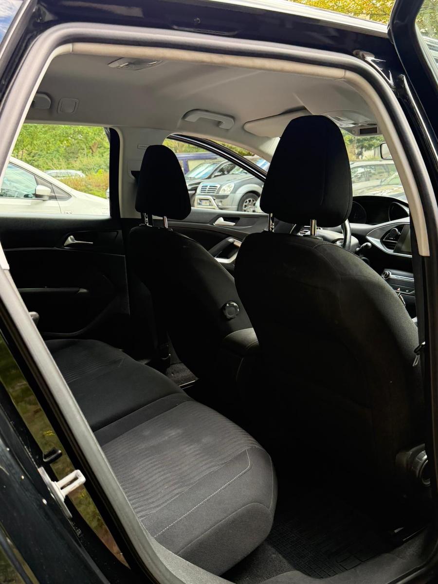 Peugeot 308 2014 — photo 9