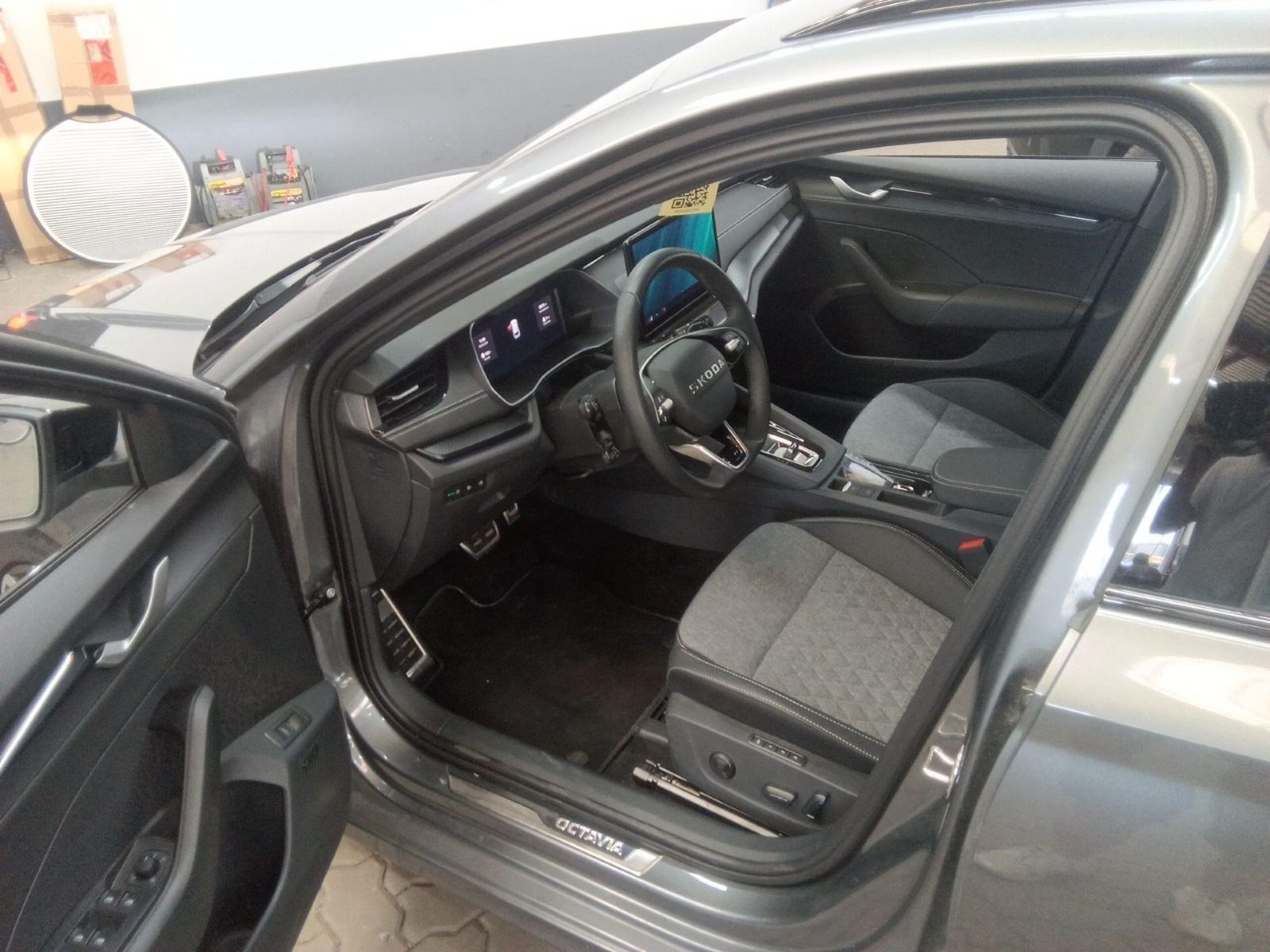 Skoda Octavia Combi 1.5 TSI e-Tec SPORTLINE*LED*STHZG* foto 4