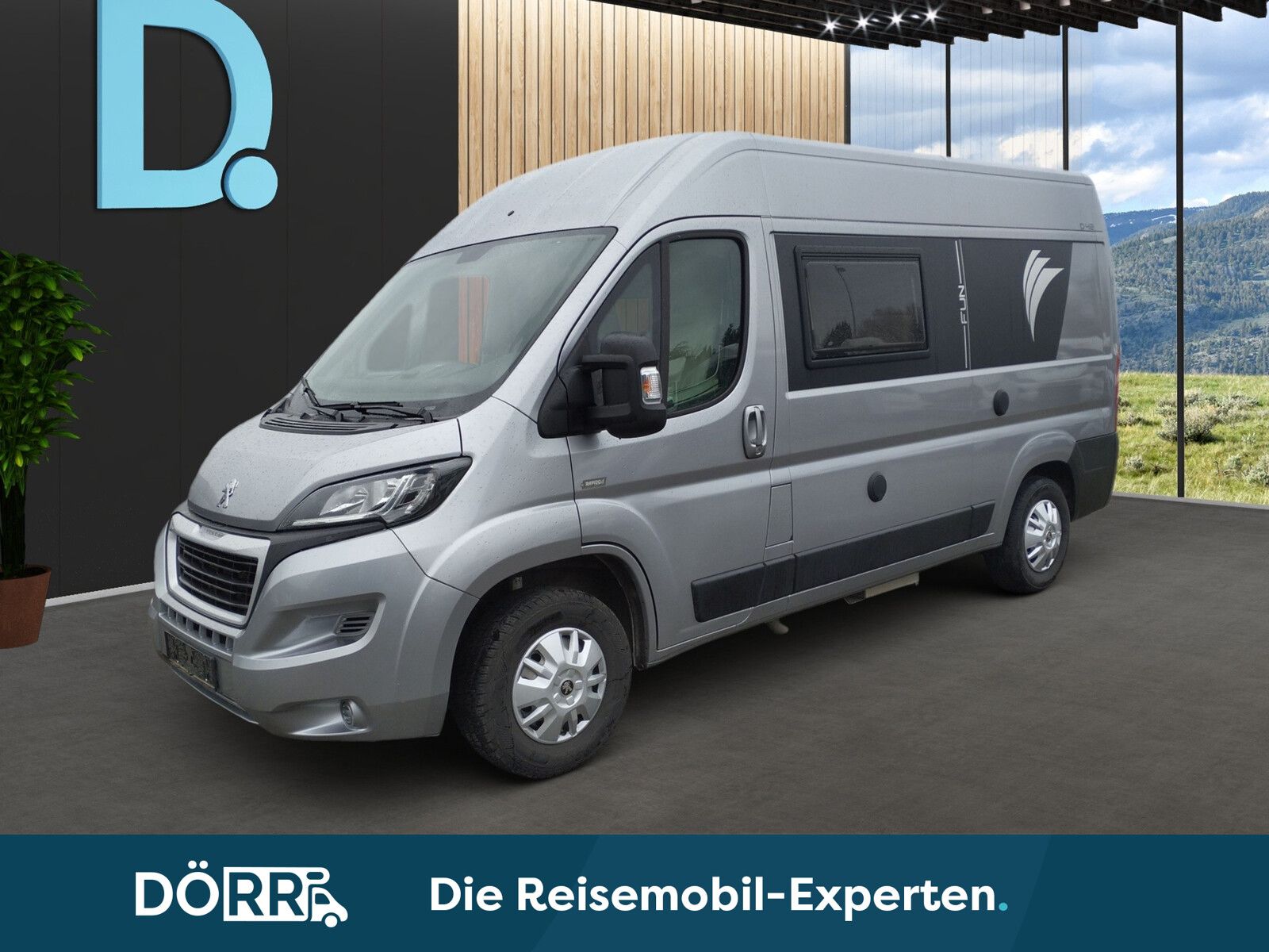 Fahrzeugabbildung Rapido Vans Dreamer D42 FUN