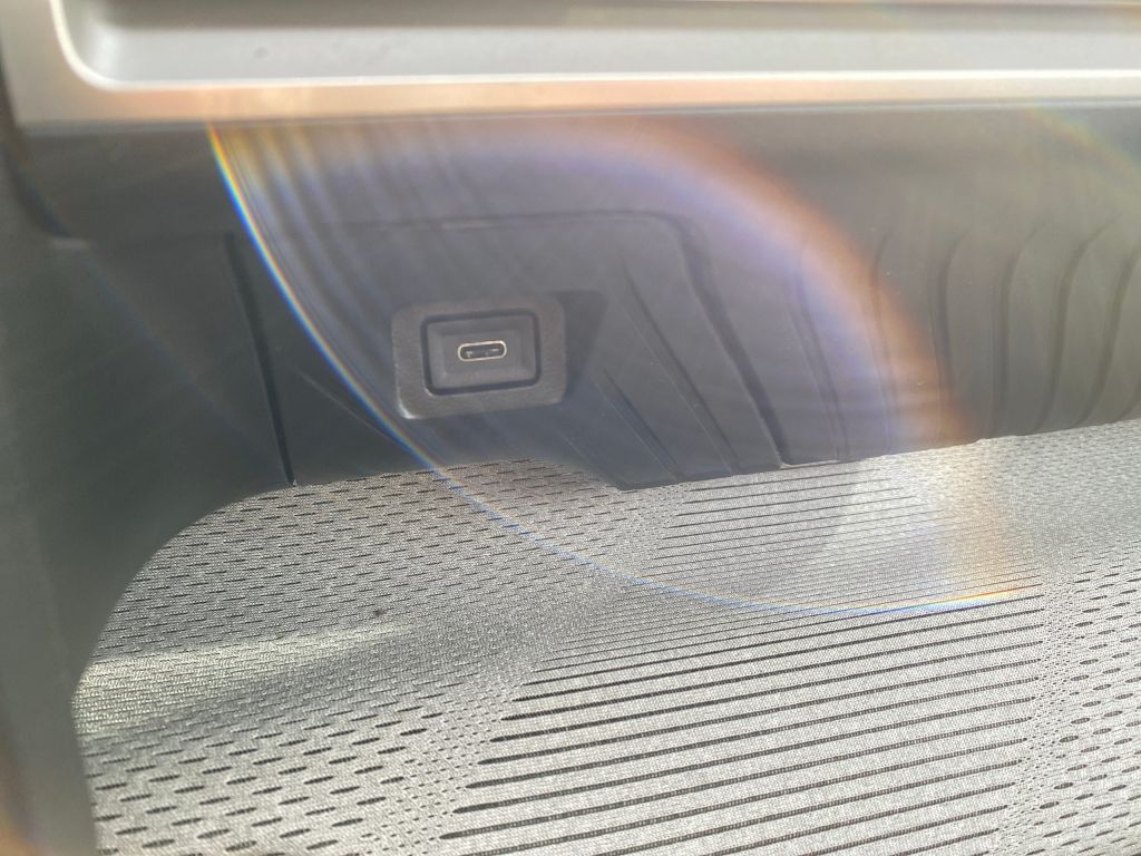 Fahrzeugabbildung Citroën C3 Turbo 100 MAX *Winter-Pak*CAM*Allwetter*Navi*