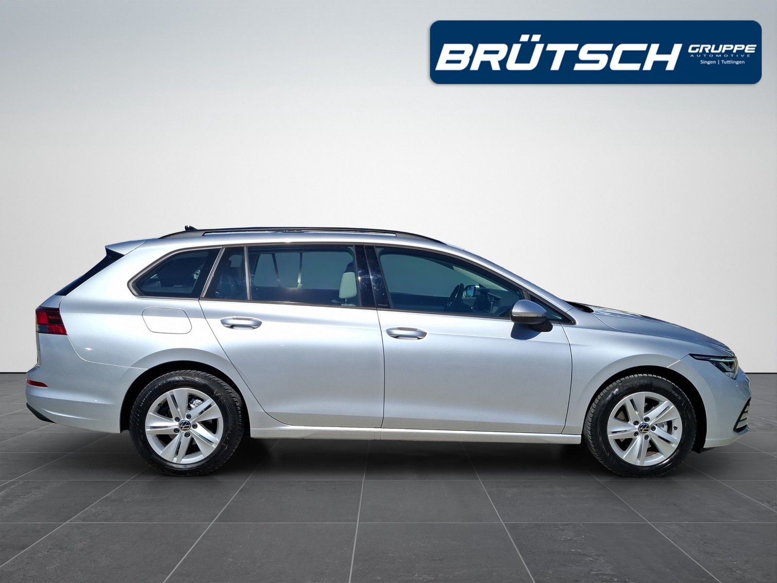 VW Golf VIII Variant 1.0 TSI Life KLIMA / NAVI / AH - Image 8