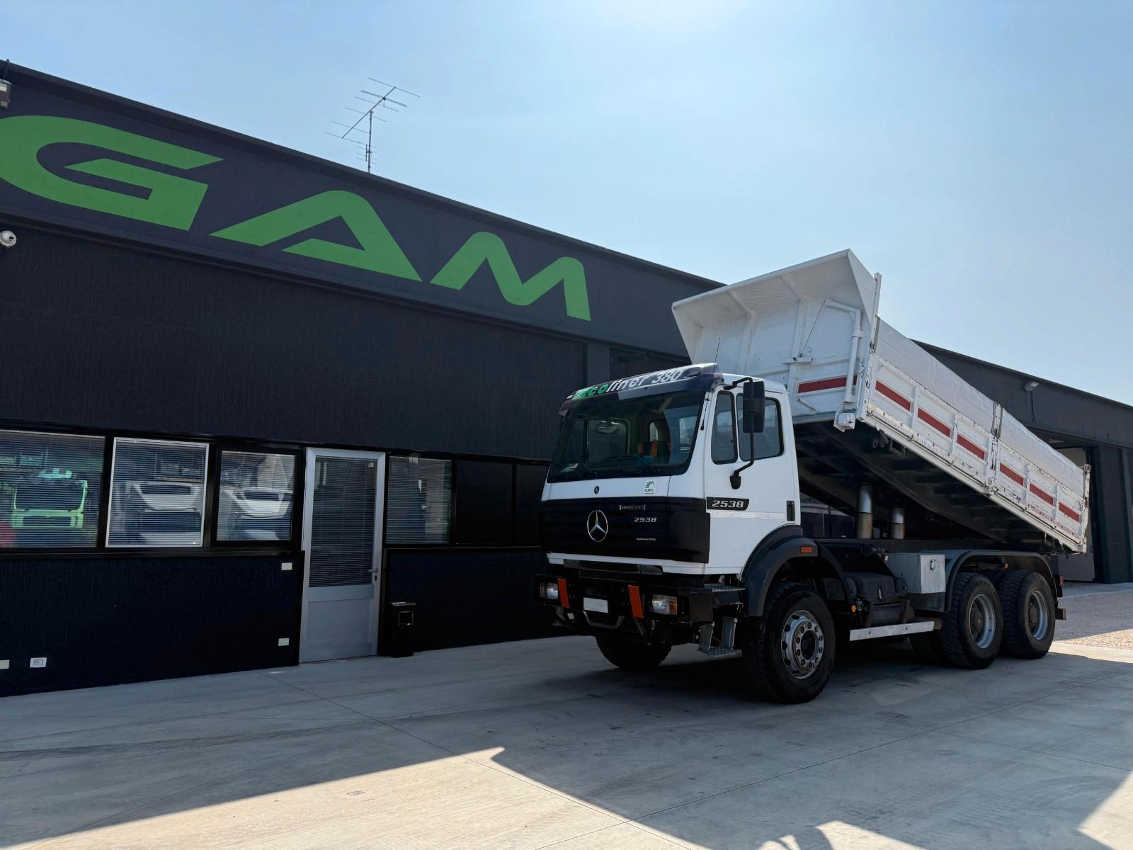Mercedes-Benz SK 2538K 6x4 Kipper 14cbm Manualgetriebe