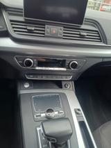 Audi Q5 2.0 TFSI Quattro Behez.Aus.Ambient*Offroad  - Audi Q5 in Augsburg