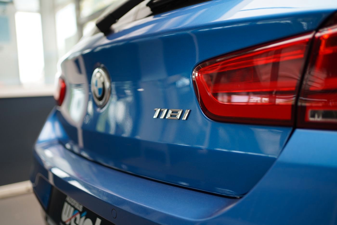 Fahrzeugabbildung BMW 118iA M-Sport KlimaA+LED+Navi+PDC+SHZ+Multi-Lenk