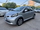 Toyota Aygo 1.4 DIESEL 5 porte Sol OK NEOPATENTA - Toyota Aygo mit Diesel-Antrieb