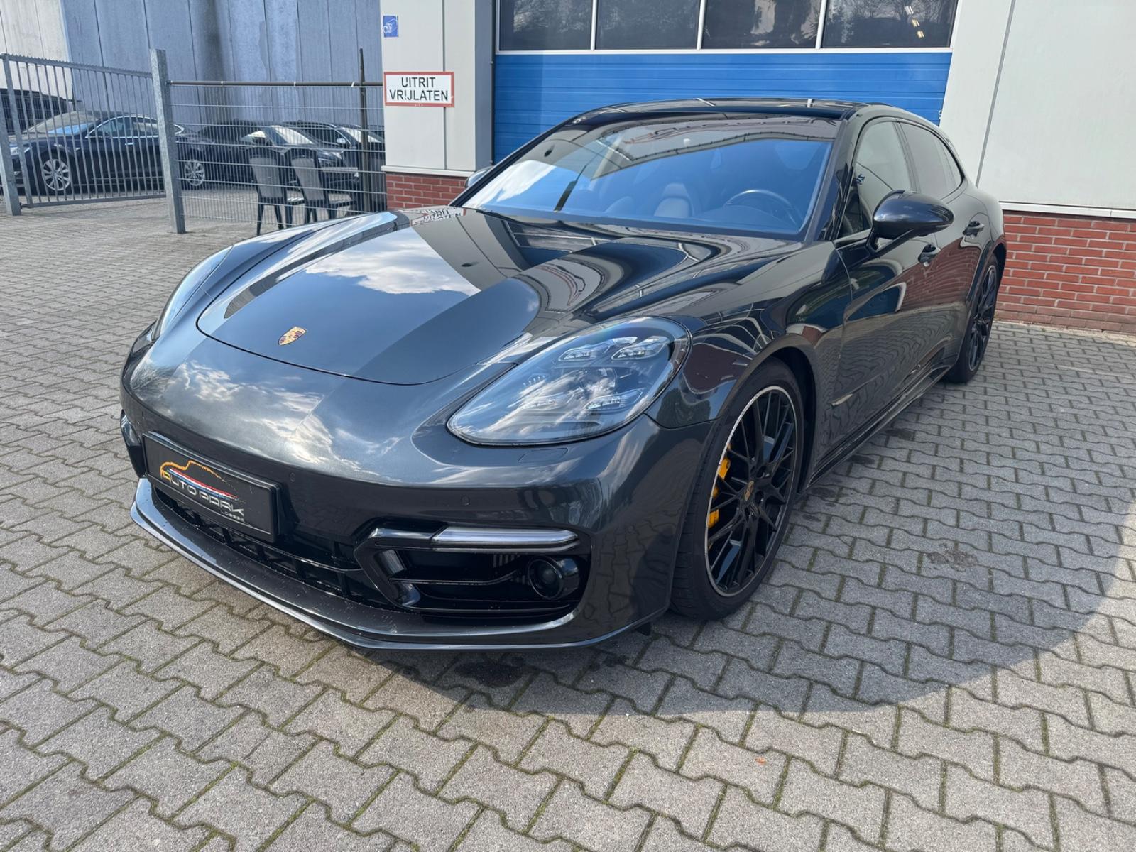 Porsche Panamera Sport Turismo Turbo*Voll*Chrono*Design*