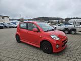 Daihatsu Sirion 1.3 S - rote Daihatsu Sirion