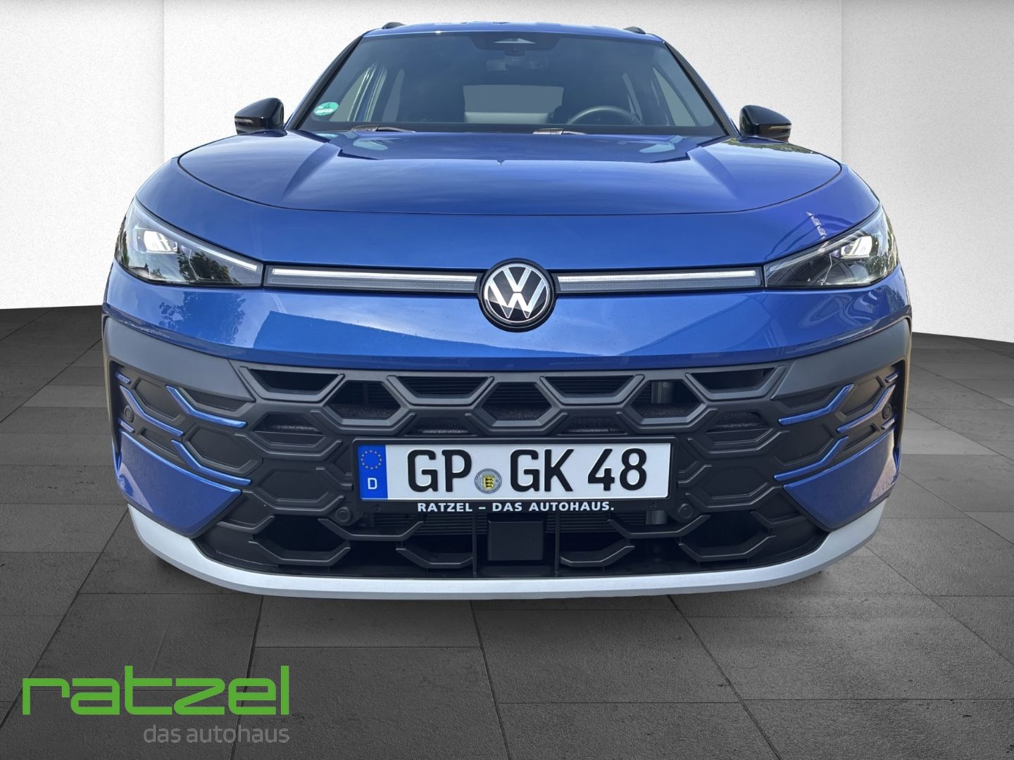 Fahrzeugabbildung Volkswagen T-Roc Style 1.5l eTSI DSG AHK+NAVI+IQ-Light