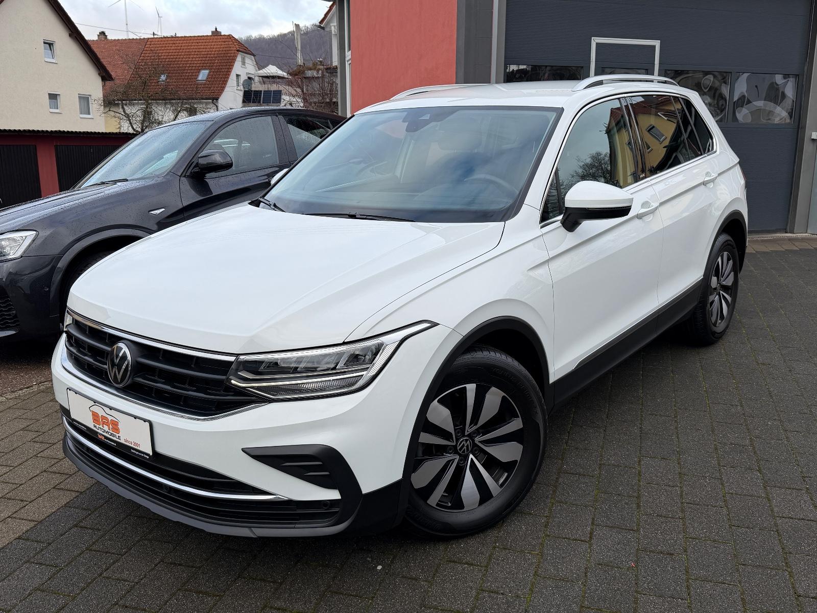 Volkswagen Tiguan 1.5TSI Move*DSG*NAVI*LED*AHK*ACC*LANE