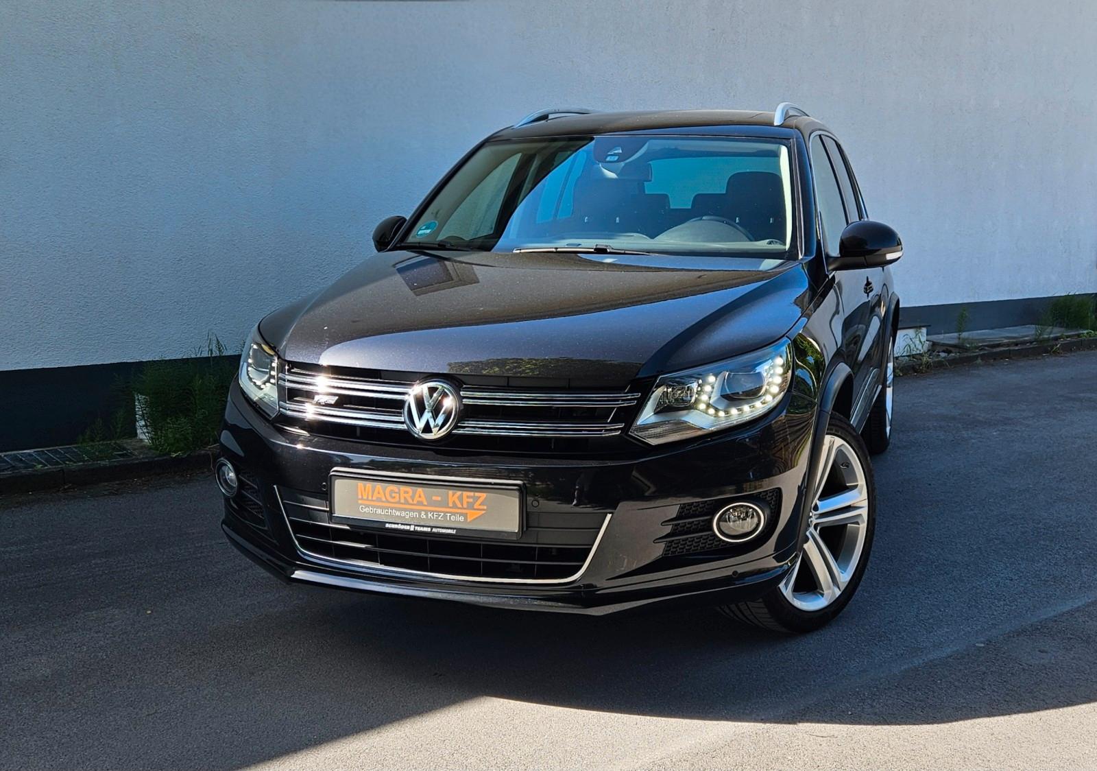 Volkswagen Tiguan 2,0TDI RLine DSG*NAVI*AHK*XENON*PANO*STHZ