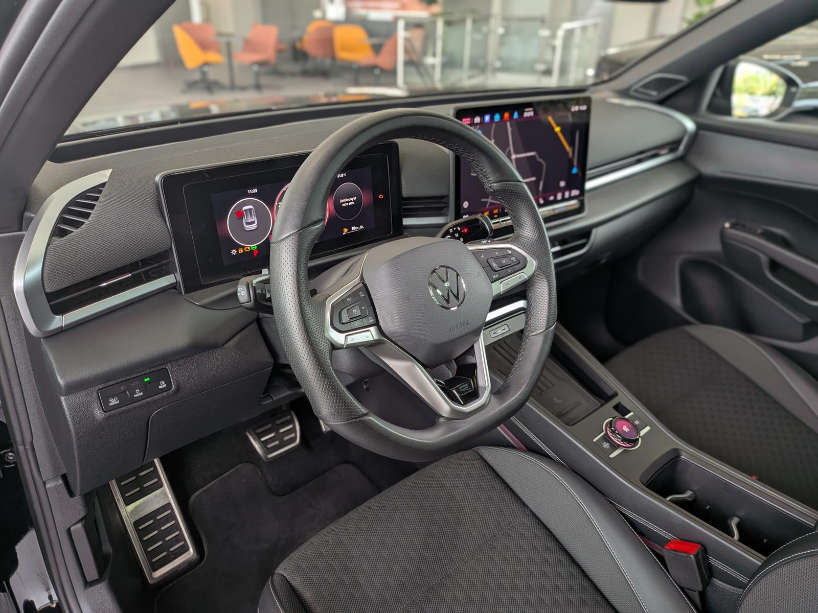 Volkswagen T-Roc 1.5 eTSI R-Line IQ Matrix H/K Pano AHK 19", миниатюра 21