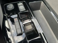 Foto Nummer 18: PEUGEOT 5008