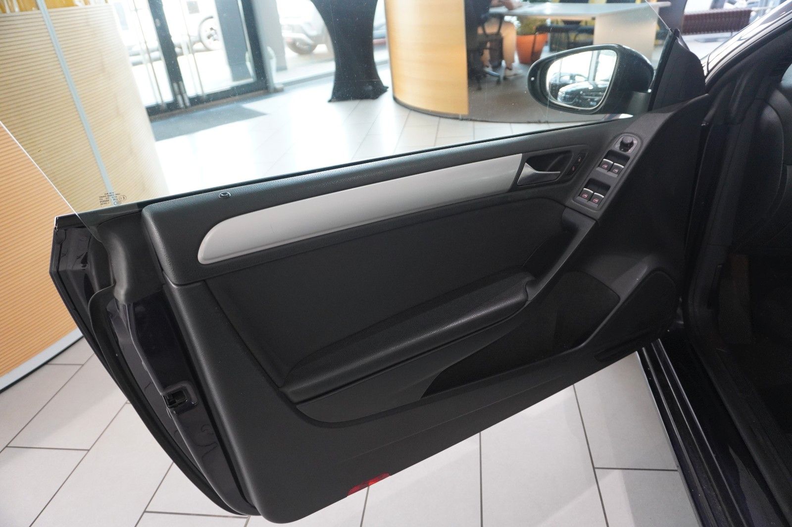 Fahrzeugabbildung Volkswagen Golf VI Cabriolet 1.2 TSI NAVI/SHZ/USB/PDC/TEMP.
