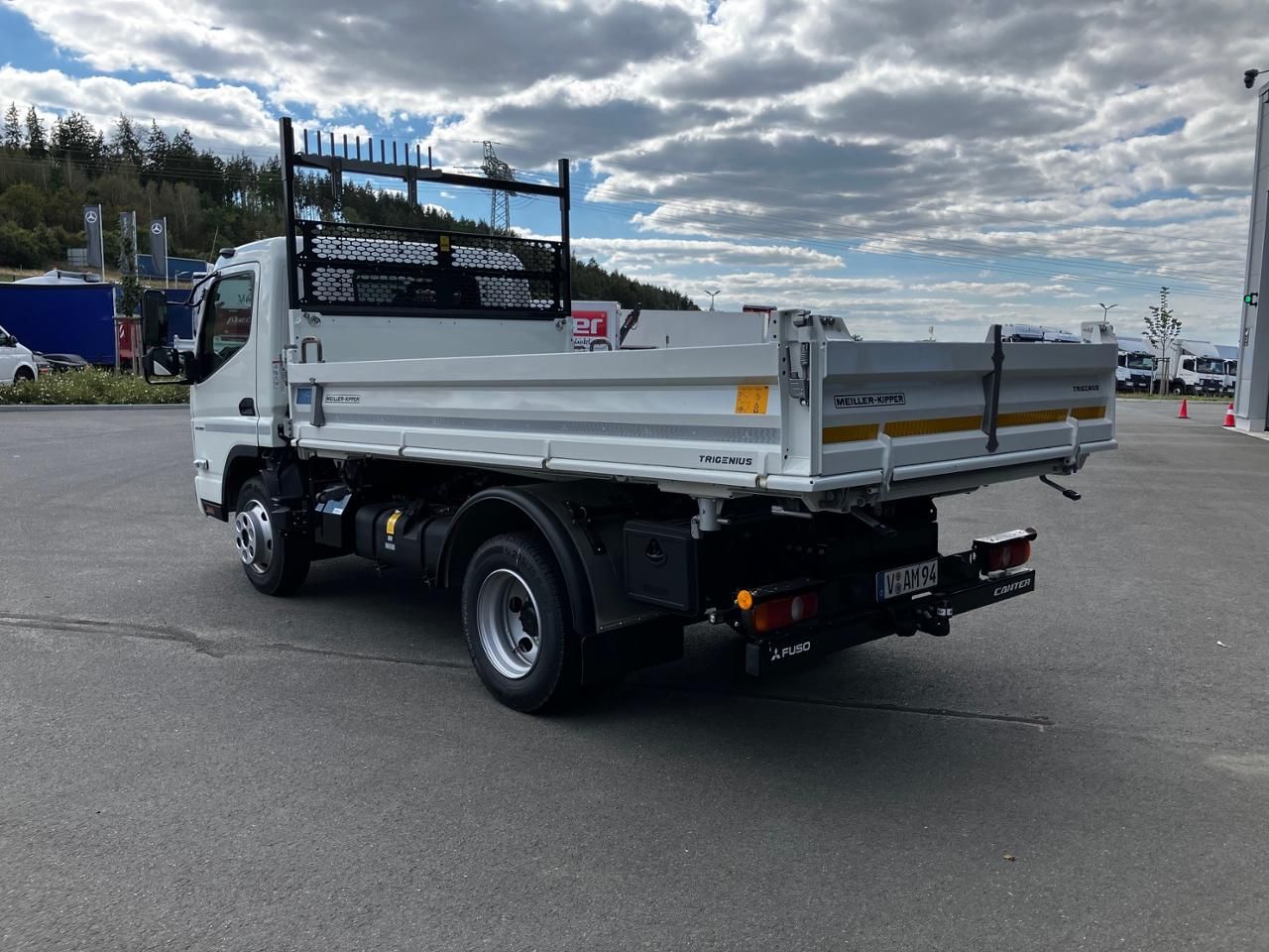 Fahrzeugabbildung FUSO FUSO 7C18 Kipper