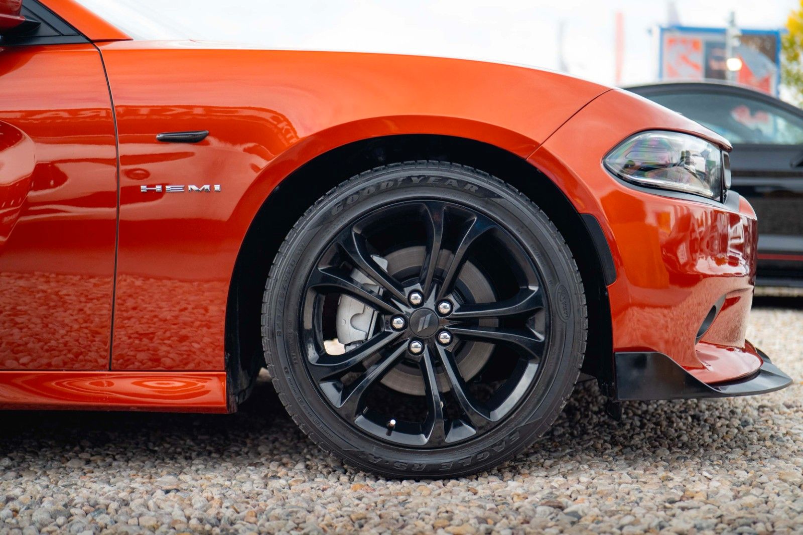 Fahrzeugabbildung Dodge Charger 5.7 V8 HEMI R/T Night-Paket Performance