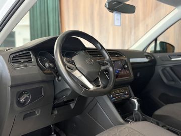 Volkswagen Tiguan - 6