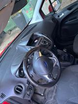 Ford Transit Courier - scheckheftgepflegte Ford Courier