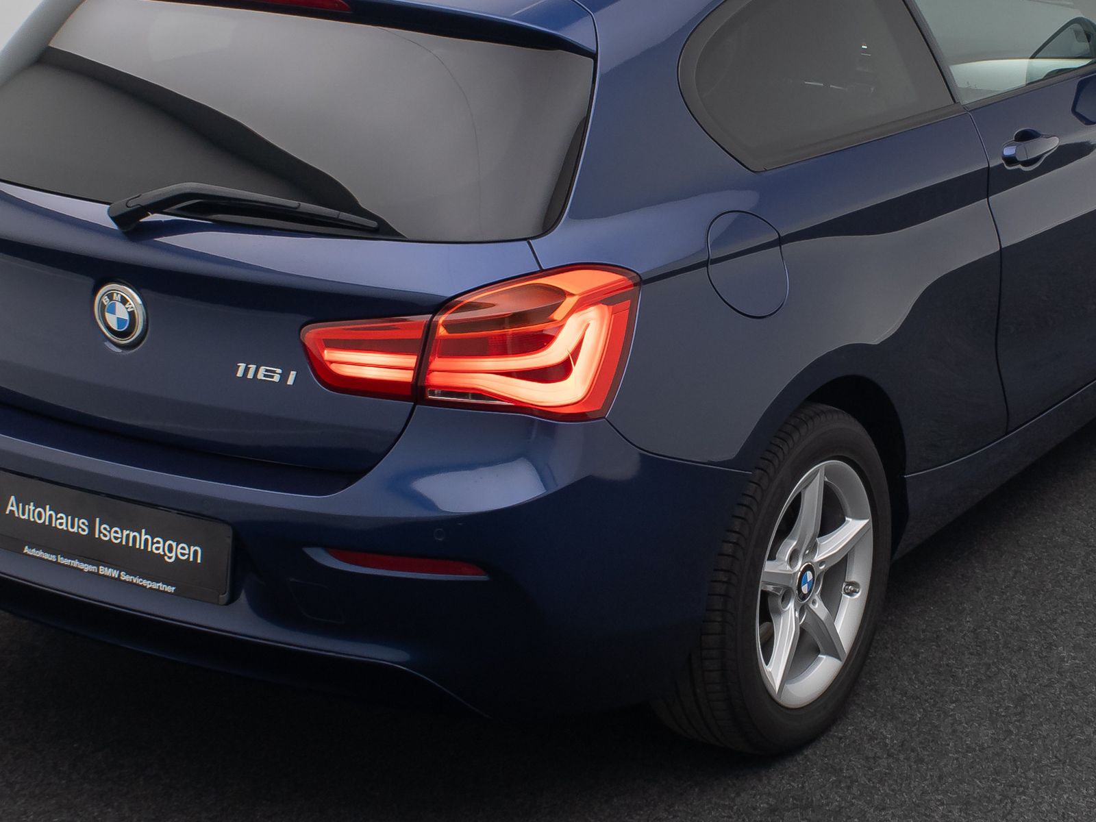 Fahrzeugabbildung BMW 116i Advantage Geschwindigreg PDC Sitzhzng Klima