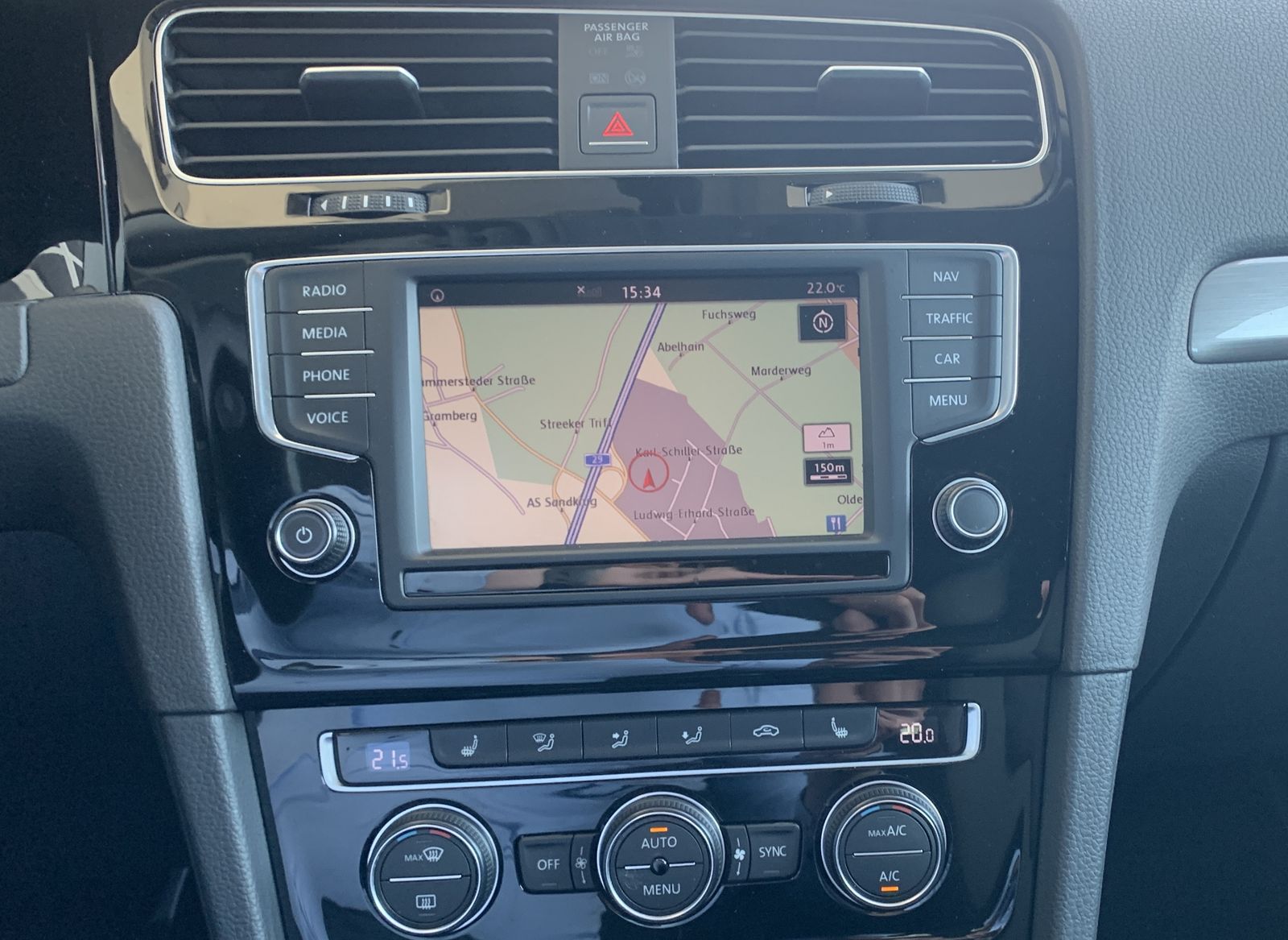 Fahrzeugabbildung Volkswagen Golf 1.2 TSI*Allstar*AHK*Tempomat*Navi*SHZ*PDC*