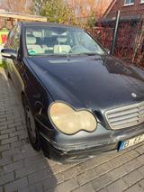 Mercedes-Benz C 220 CDI Limousine Automatik - Mercedes-Benz C 220 aus 2005