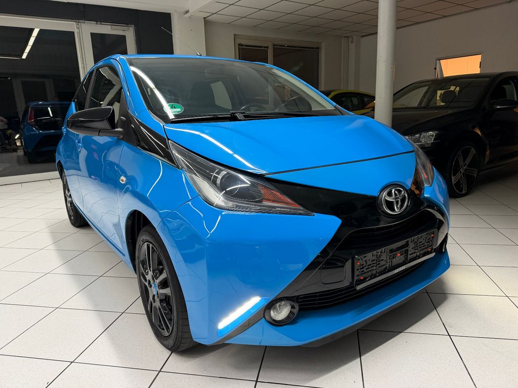 Image of Toyota Aygo (X)