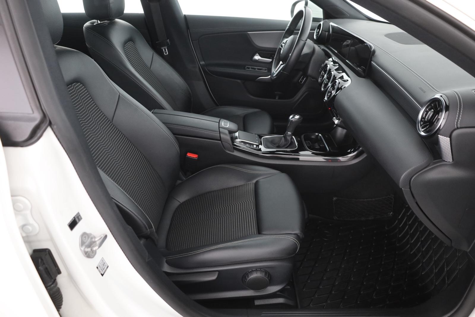 Mercedes-Benz CLA SB Progressive LED Navi Sitzheizung AHK, миниатюра 23