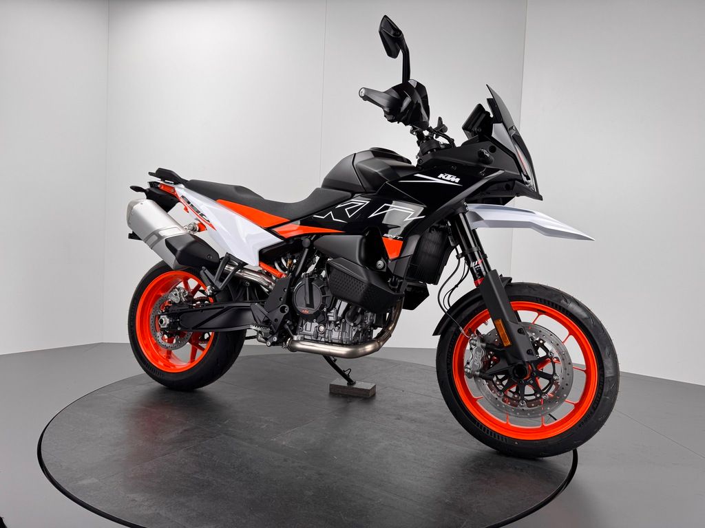 Fahrzeugabbildung KTM 890 SMT *NEUFAHRZEUG *0KM
