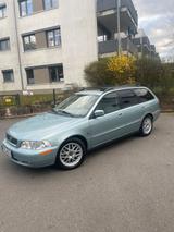Volvo VOLVO V40 1.8 classic Limited Edition comford - Volvo V40: Classic Limited Edition