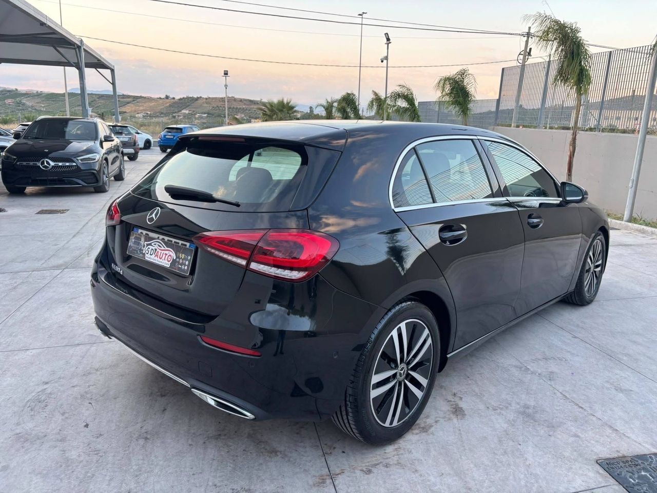 Mercedes-Benz Mercedes-benz GLA 180 d Automatic Business imagem 3