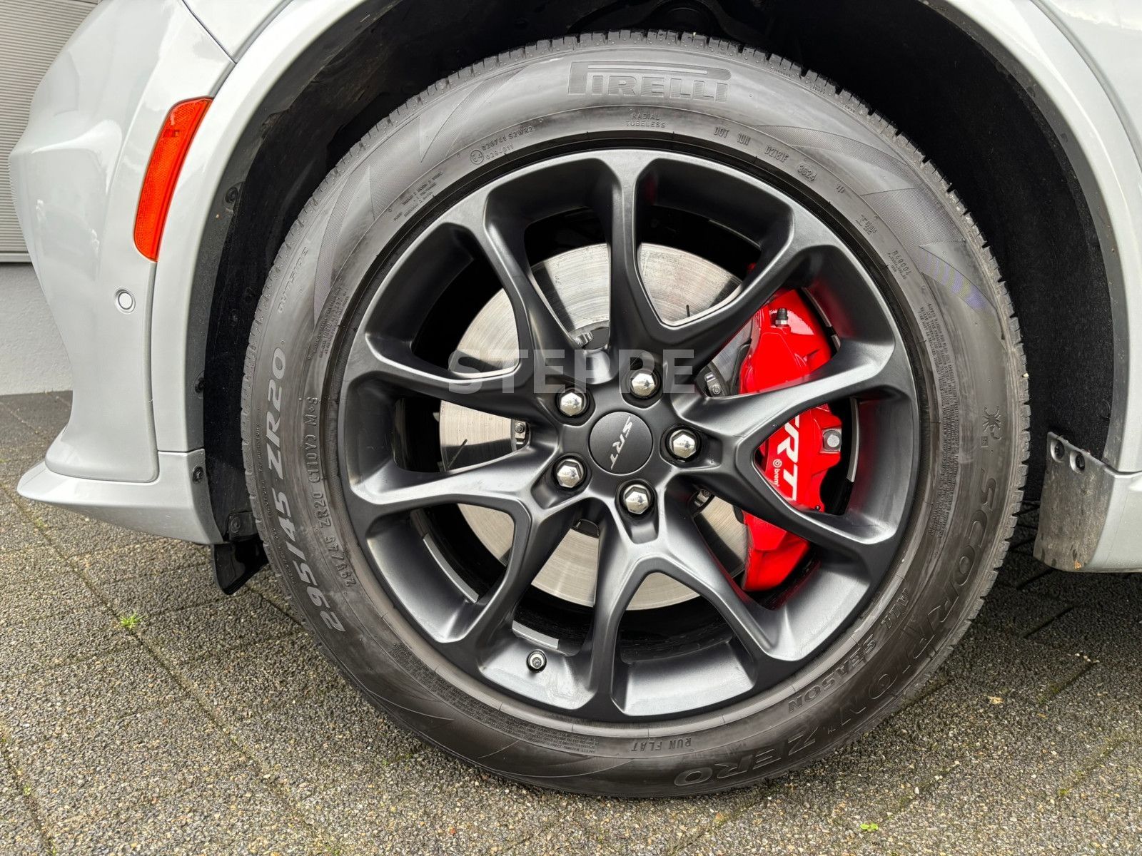 Dodge 2025 Durango SRT Hellcat Silver Bullet