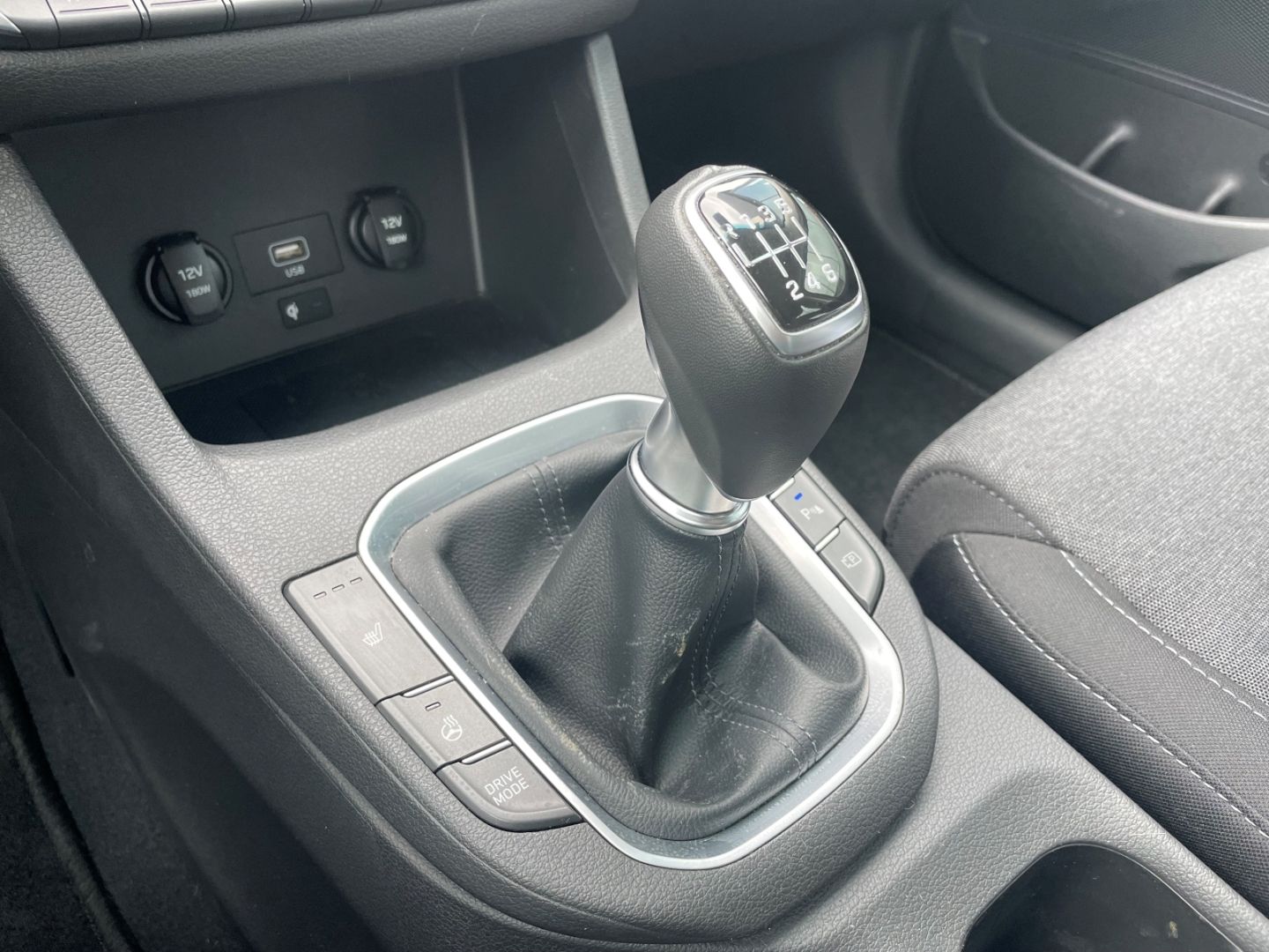 Fahrzeugabbildung Hyundai i30 Trend Mild-Hybrid DAB Kamera SpurhalteAss
