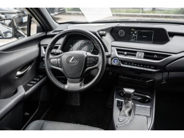 Lexus UX - 9