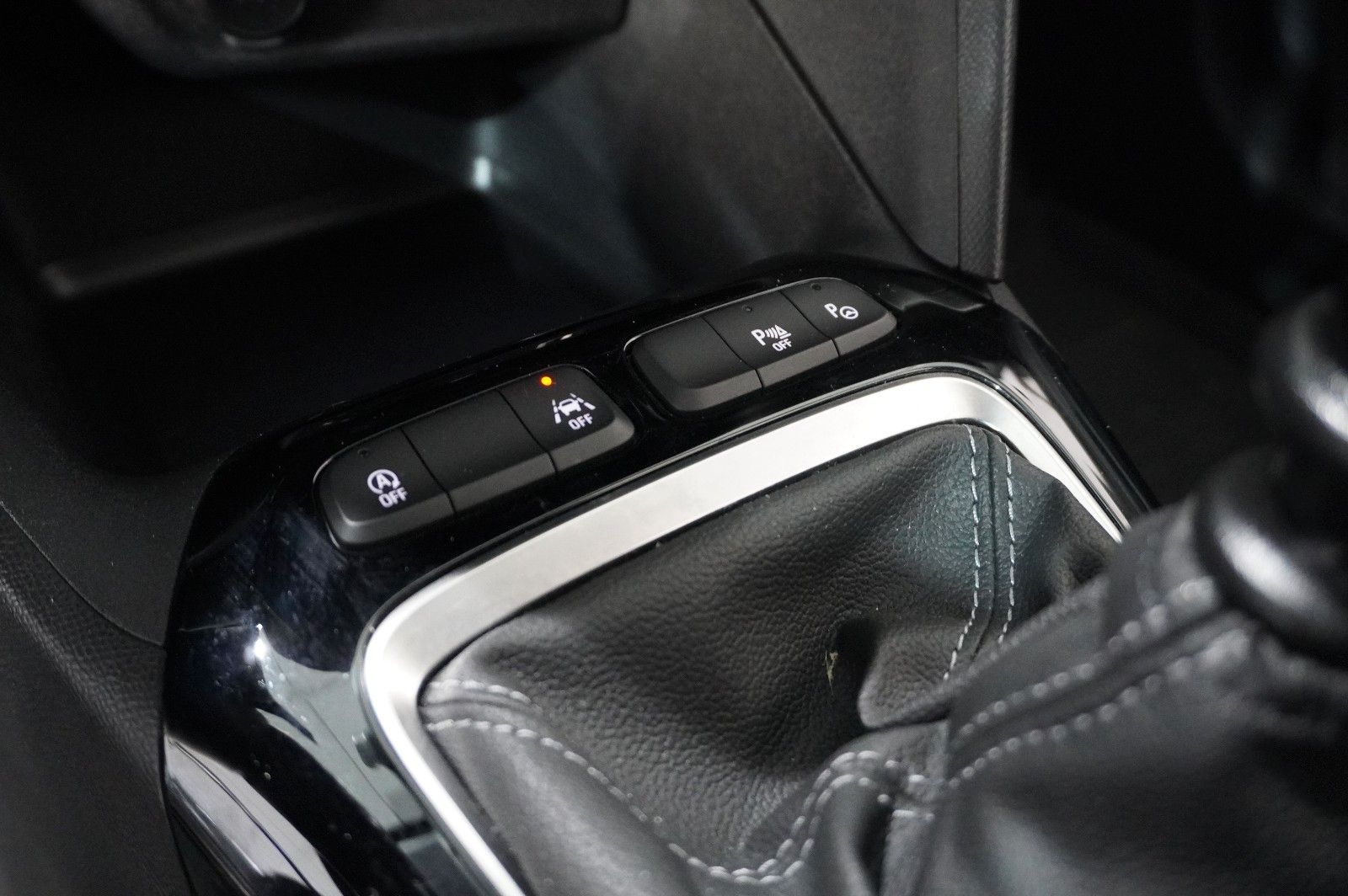 Fahrzeugabbildung Opel Corsa F 1.5D ELEGANCE NAVI/LED/KAMERA/VIRT./DAB+