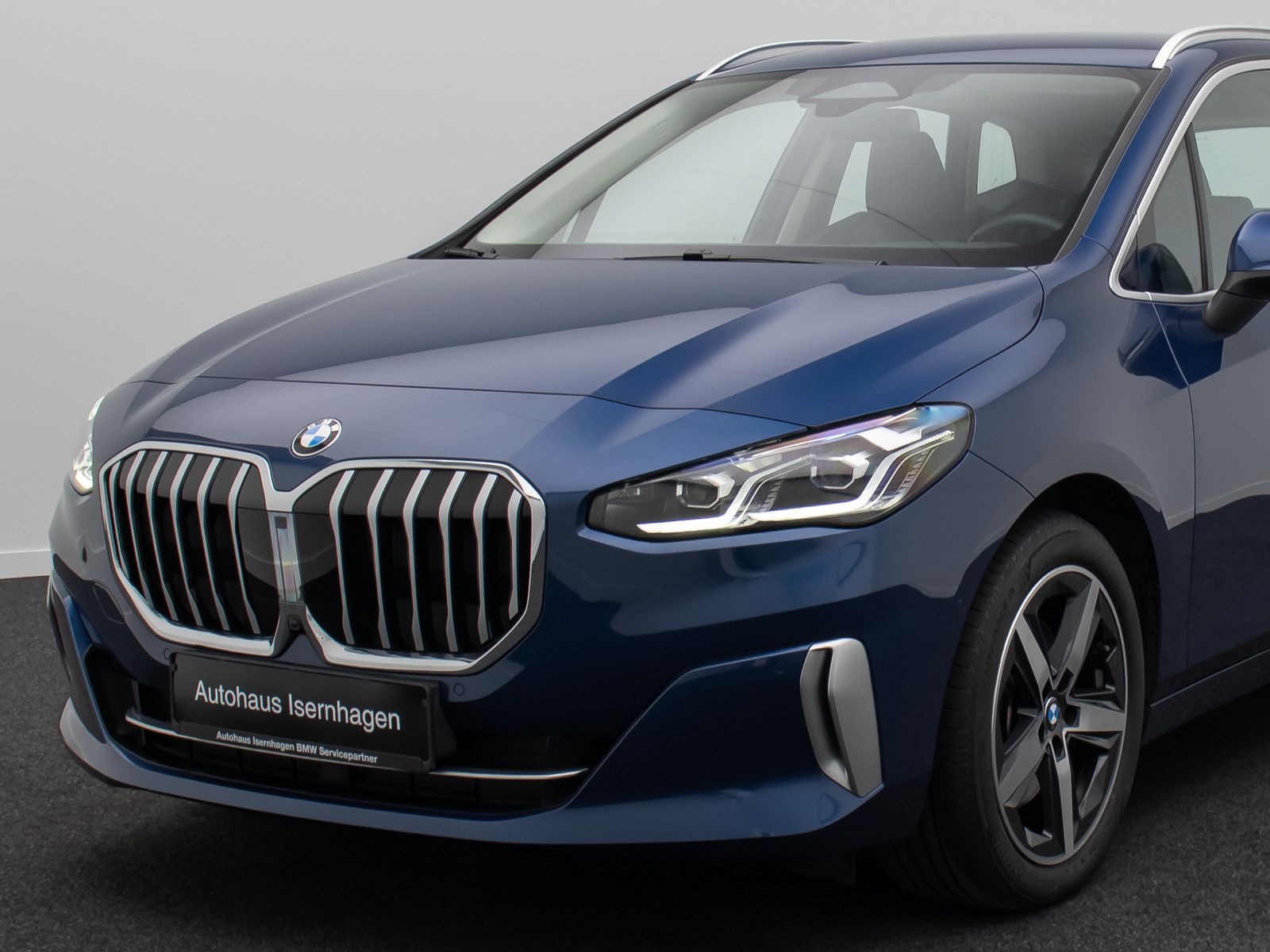 Fahrzeugabbildung BMW 223 Active Tourer Luxury Line 360°H/K HUD Sport