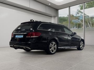 Mercedes E 220 - 3